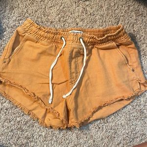 Billabong jeans shorts size small